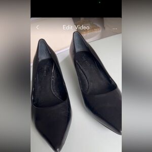 Nine West Black Pointed real Leather low heel Pumps size 9